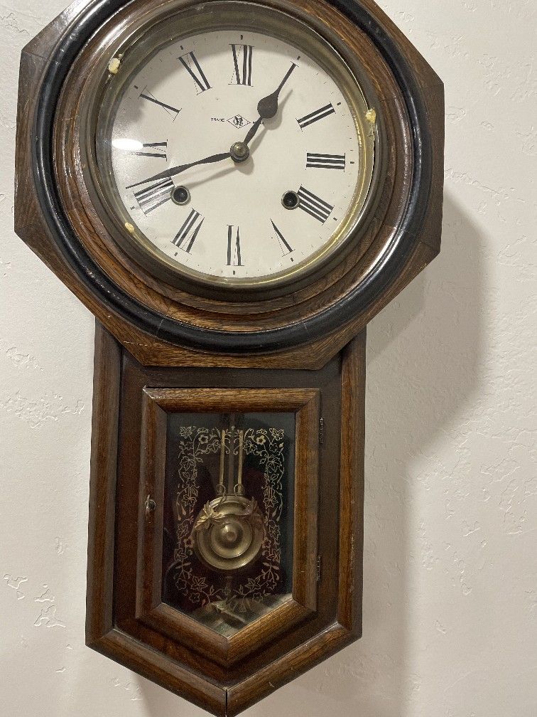 Antique Wall Clock Needs Work $20