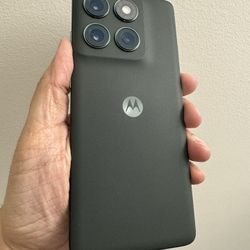 2025 Motorola Edge - 256gb New, Unlocked