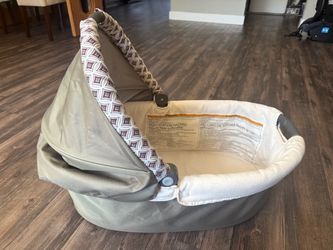 Baby Bassinet Carrycot with Canopy