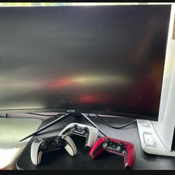Curved Gaming Monitor, Remote Controllers & PS5