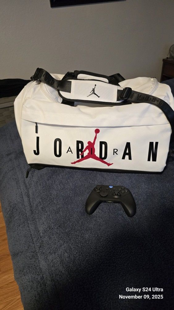 Air Jordan Duffel Bag 