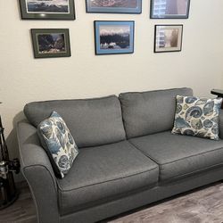 Full Size  Couch Converts To Bed
