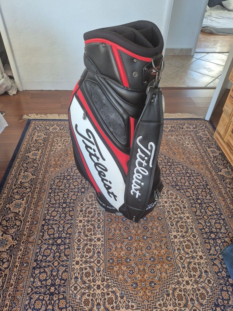 Titleist Tour Golf Bag