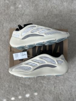 Yeezy 700 V3 “Azael” Size 10.5