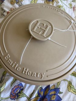 Emile Henry 7.1/7.5qt Ceramic Dutch oven