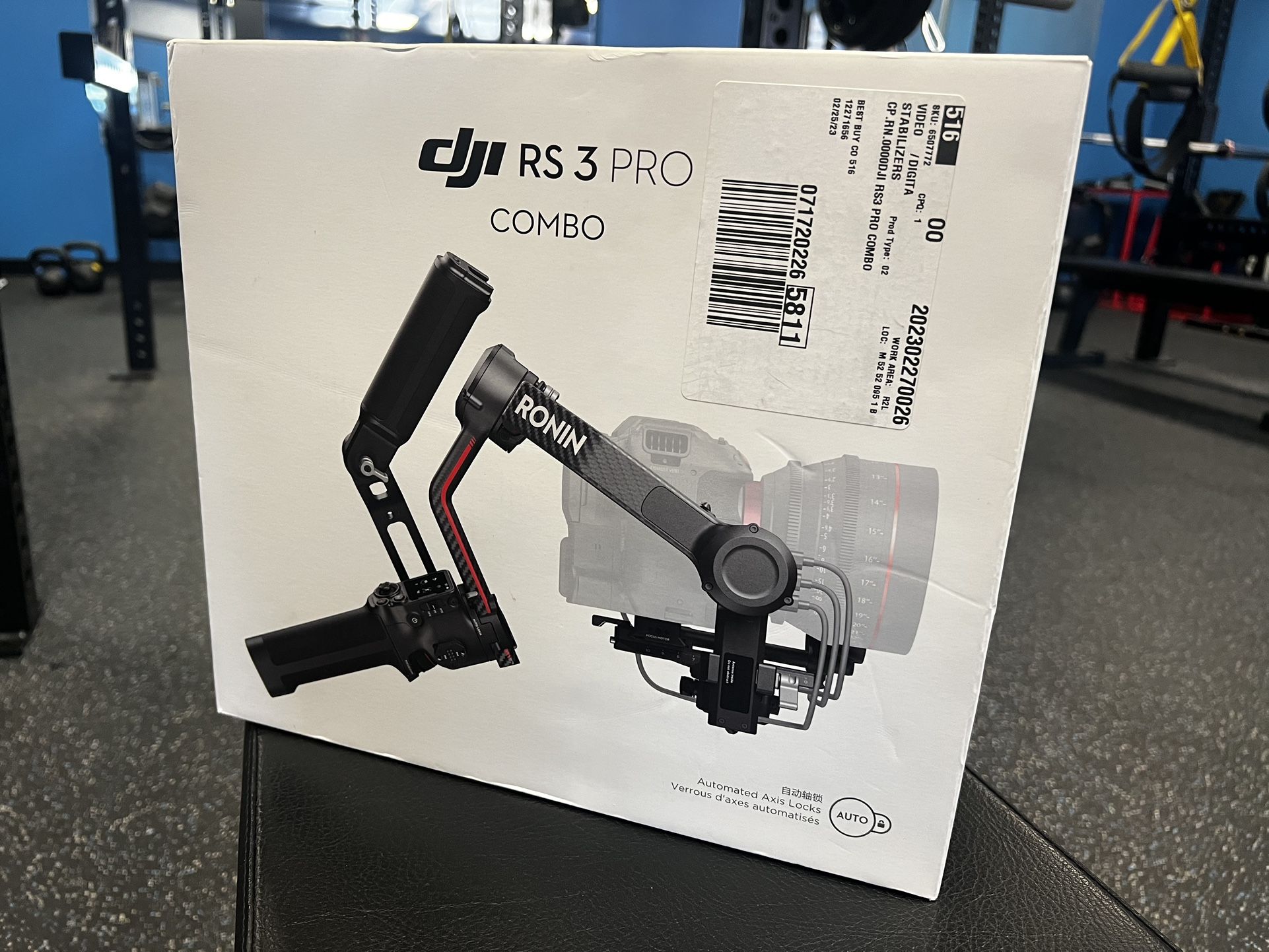 BRAND NEW 100% AUTHENTIC DJI RS 3 Pro Combo 3-Axis Gimbal Stabilizer (Black)