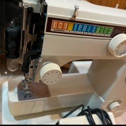 Sewing Machine Vintage 