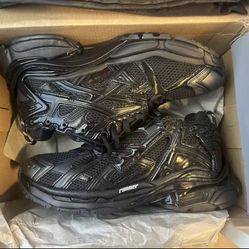 	•	Processing time: 1–3 business days 	•	Delivery time: 7–12 business days 	•	Tracking included with every order 