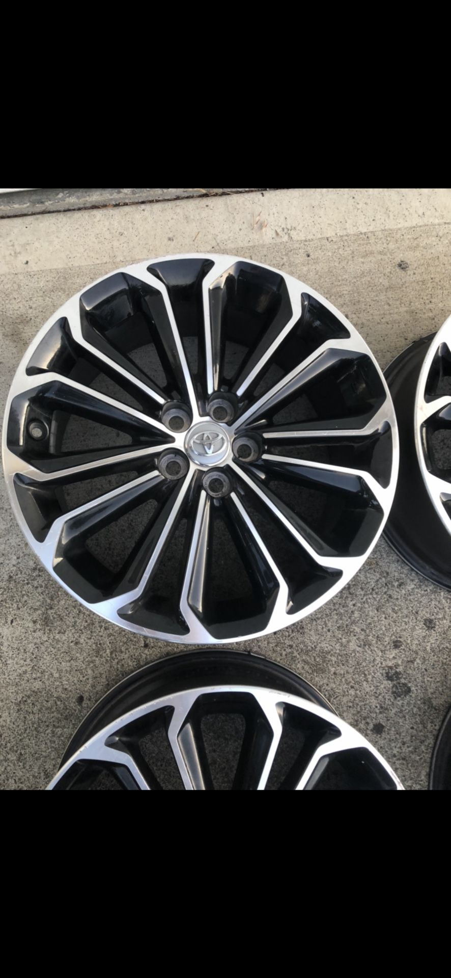 Toyota Corolla 17” Alloy Rims