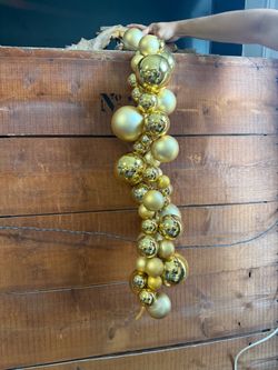 Gold Ball Ornament Garland (read description)