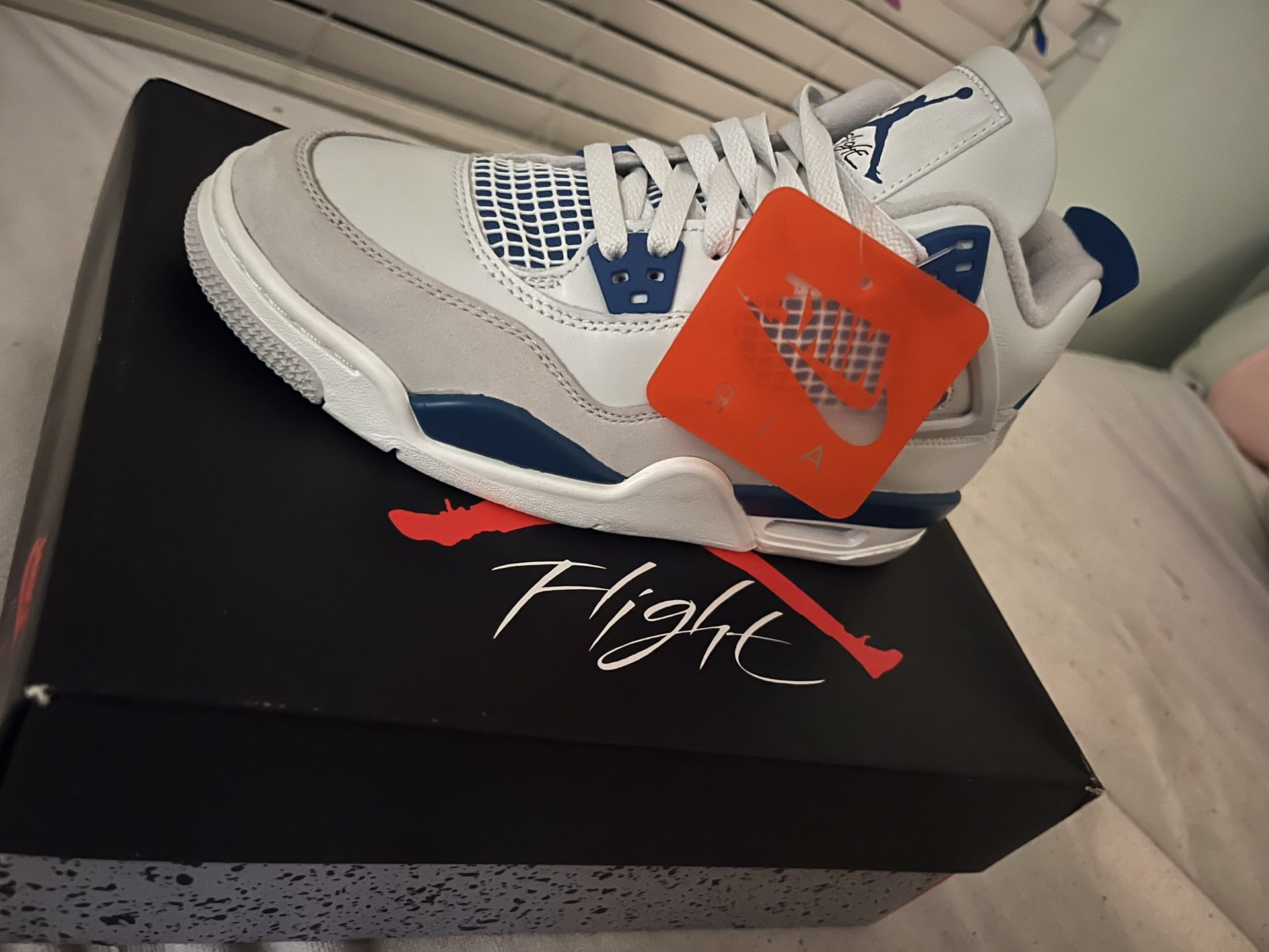 Jordan 4 Military Blues