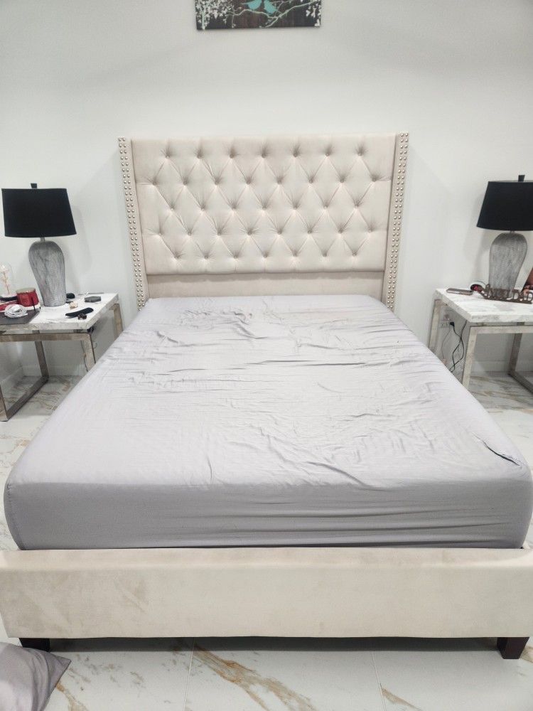 Queen Size Bed Frame With High Head Board And Mattress.. 