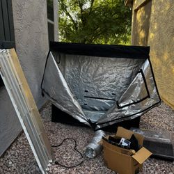 Agromax grow tent and strong grow light