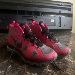 Size 7y NIKES