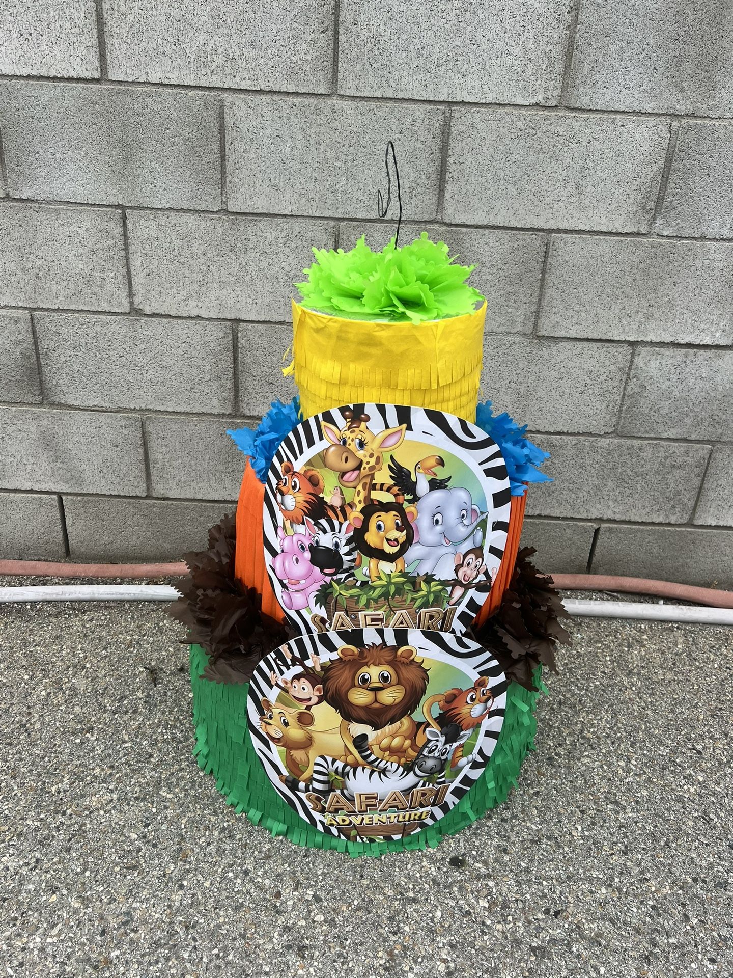 Safari Tower Pinata With Balls 