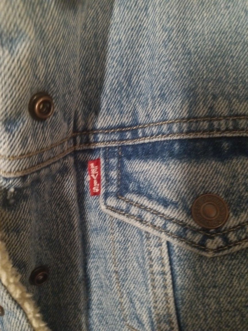 Levi's® Premium
EX-BOYFRIEND SHERPA TRUCKER JACKET