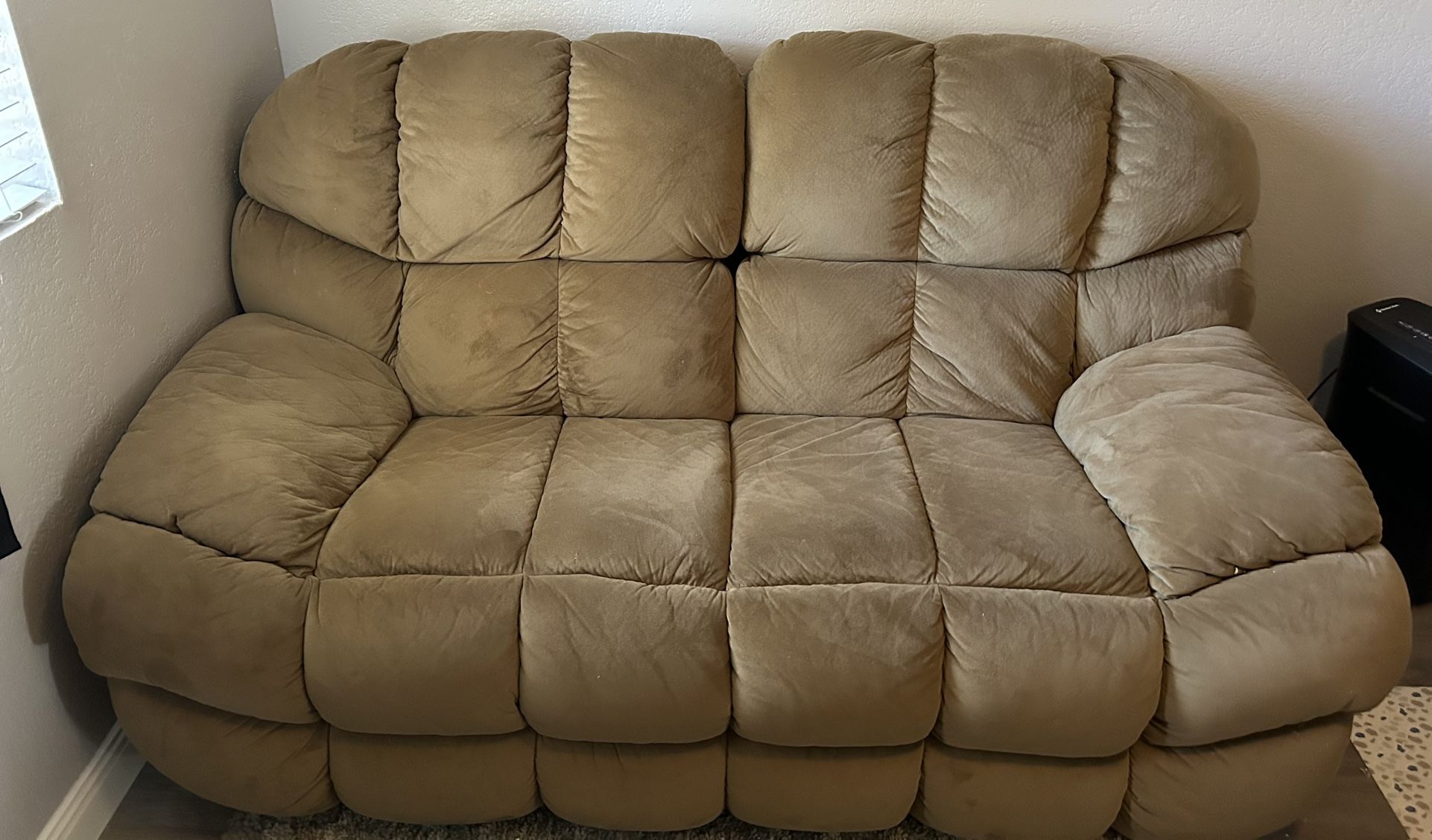 Couch/Love seat/Recliner Set 