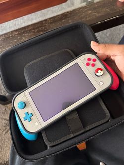 Nintendo switch lite Pokémon Sword and Shield
