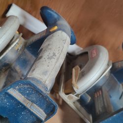 Two Ryobi 18v Circular Saws