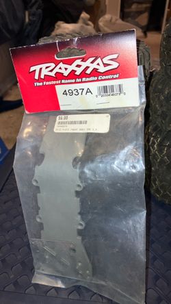 Traxxas T/E Max front skid plate