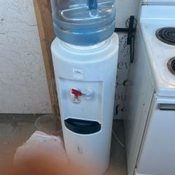 Water Dispenser 
