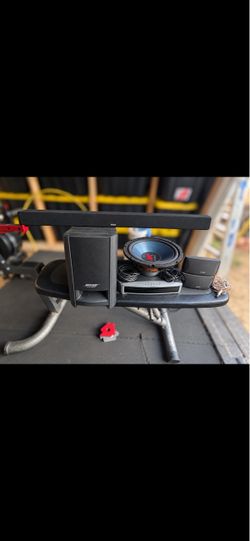 Kenwood KFC-W3002 12” Subwoofer and Bose speakers