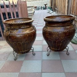 New Flower Pots Made Out Of Clay And Iron 
