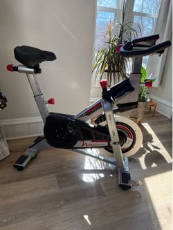 Freemotion S11.9 Commercial Indoor Cycling Bike – Console Included