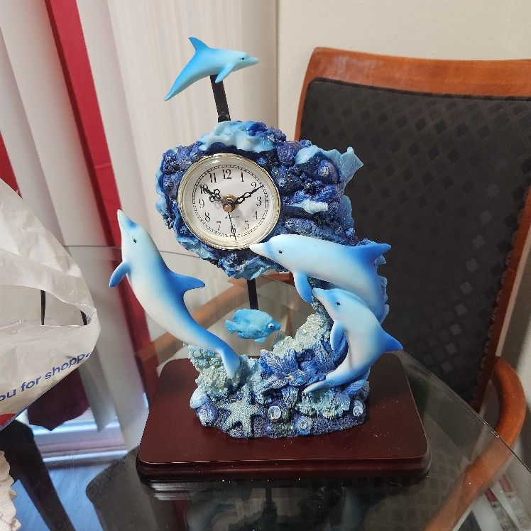 Brand New Dolphin Clock