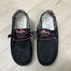 Hey Dude Wendy Canvas Jodi Inked Rose Embroidered Slip On Flat Loafers
