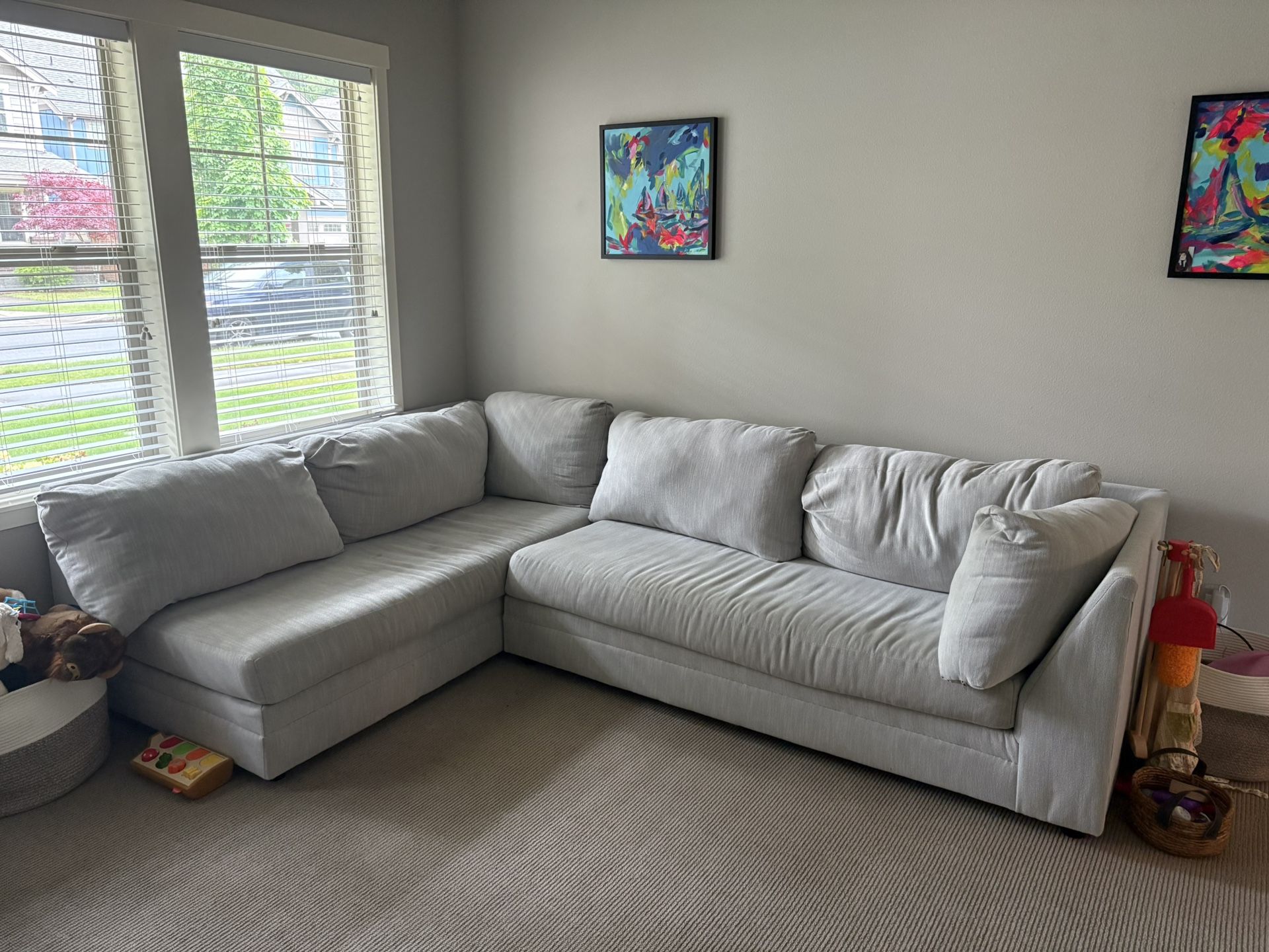 Sectional couch