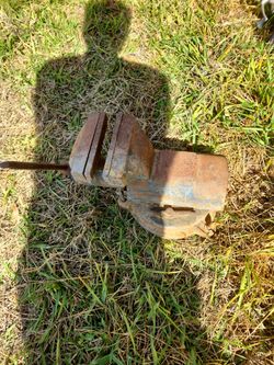 Big Antique Bench Vice