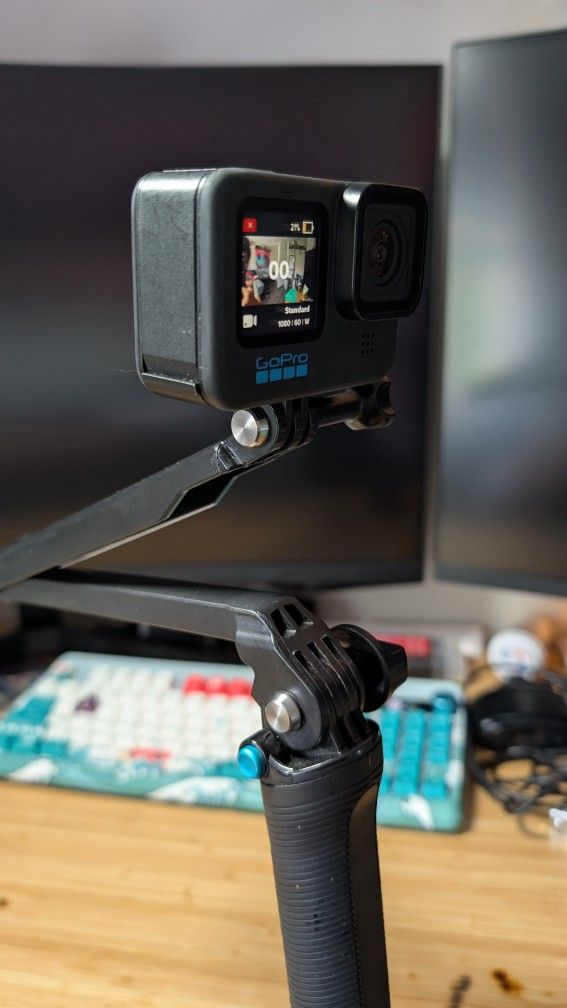 GoPro Hero 10 Black With SD Card 256 Gb