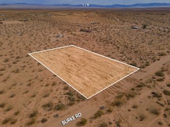 1.25 acres en Landers California solo $5,000 de enganche!