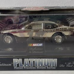 RACING CHAMPIONS PLATINUM PLATED PRECIOUS METALS SERIES 1:24 SCALE ISSUE 7P NEW