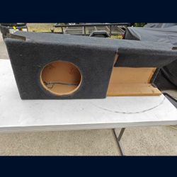 Golf R Subwoofer Enclosure 