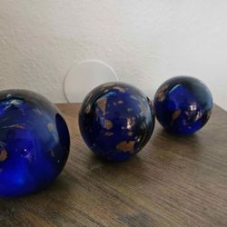 Vintage England Teign Valley Glass Paperweight