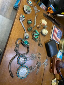 Vintage jewelry lot
