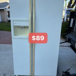 GE Side By Side Refrigerator 