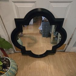 Black Modern Mirror..size 30 Inch Round..Good Condition!