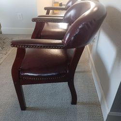 Elegant 5 piece dining set.
