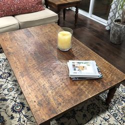 Solid wood coffee table set. Matching end tables (2).