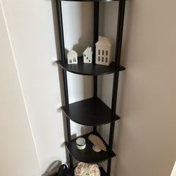 Corner Shelves 