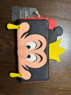 Queen of Hearts Loungefly Wallet
