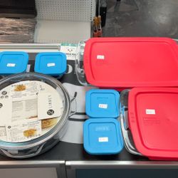 Pyrex And Libby’s Tupperware