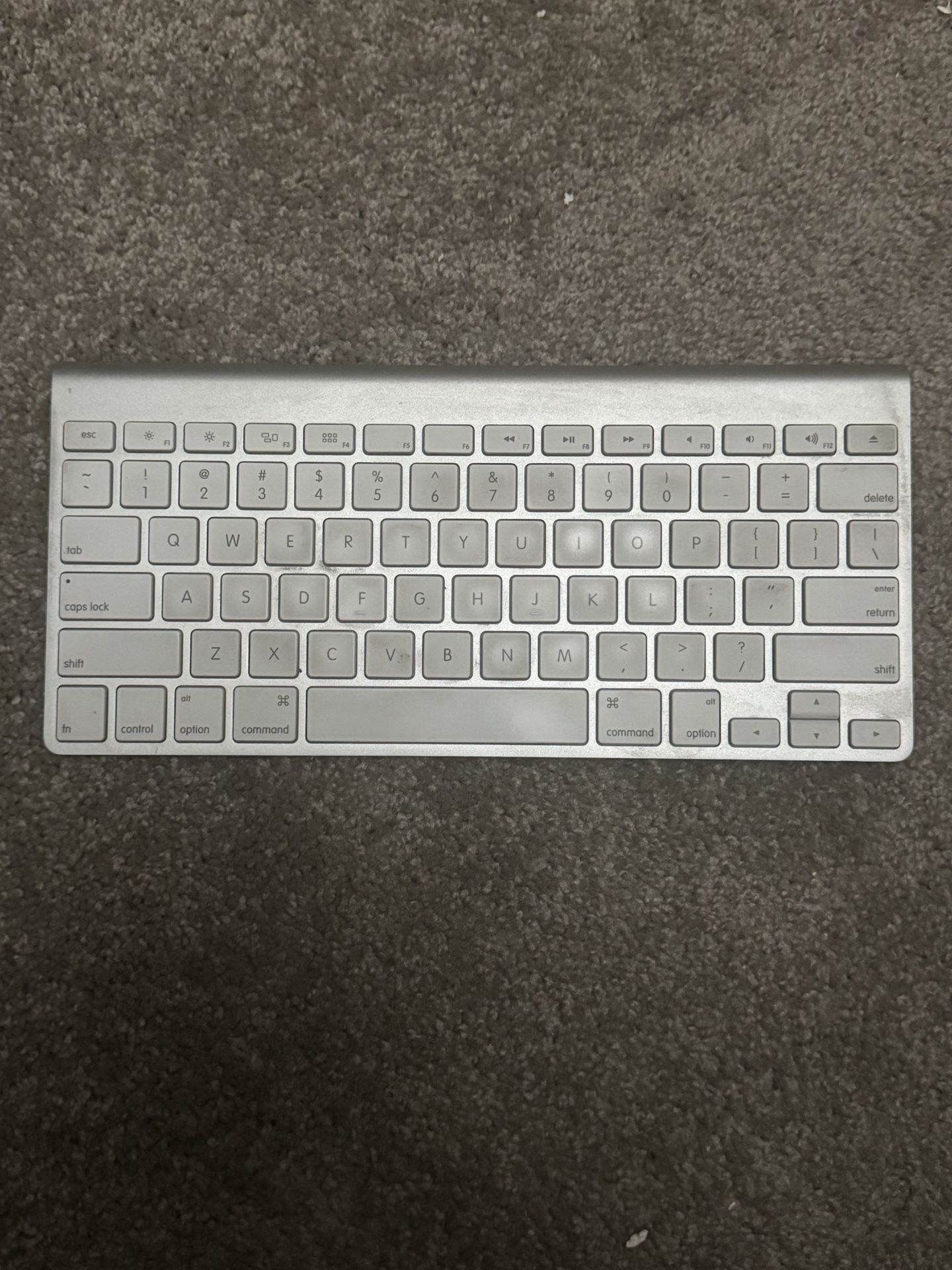 Apple Wireless Keyboard 