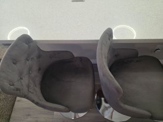 360 Swivel & Up Down 3 Barstools