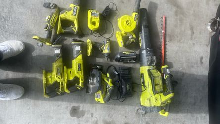 Ryobi tool set