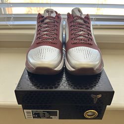 🔥 Nike Kobe V Protro Lower Merion Red Silver White Size 7 (Men’s) / 8.5W – Brand New 🔥