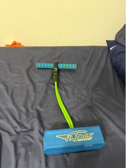 Kids “flybar” jumper squeaky toy.